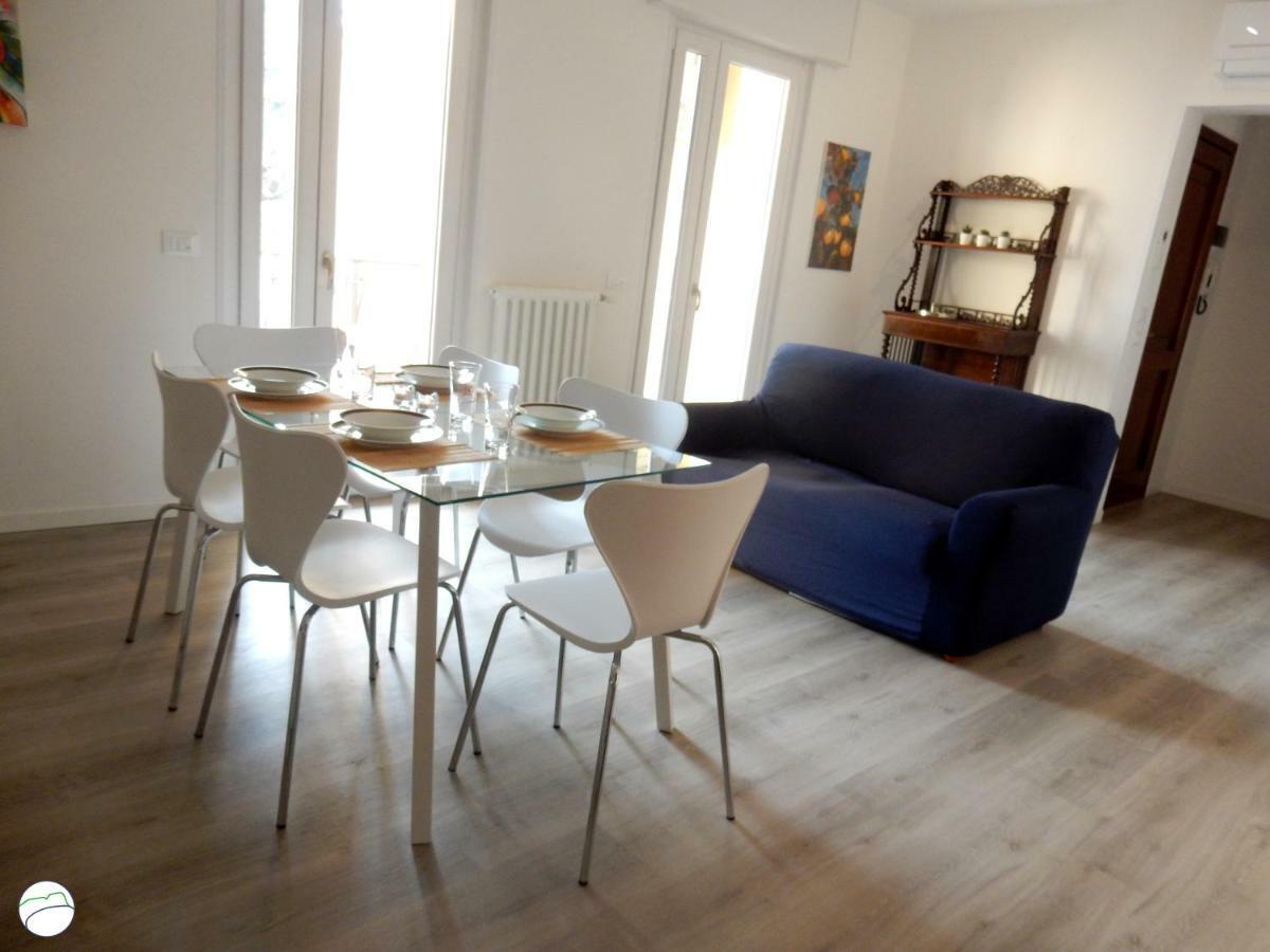 Casa Beatrice Garda Lägenhet Garda  Exteriör bild