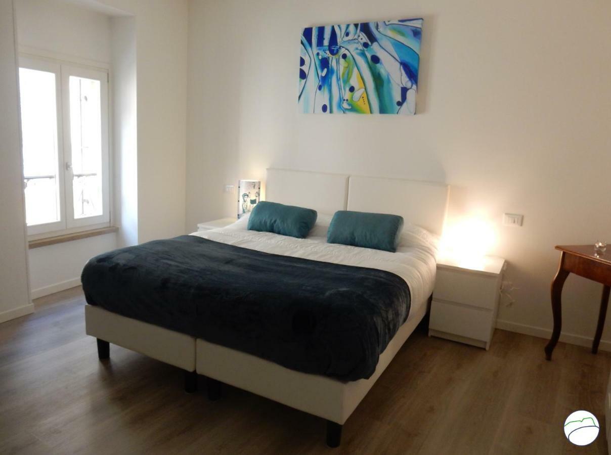 Casa Beatrice Garda Lägenhet Garda  Exteriör bild