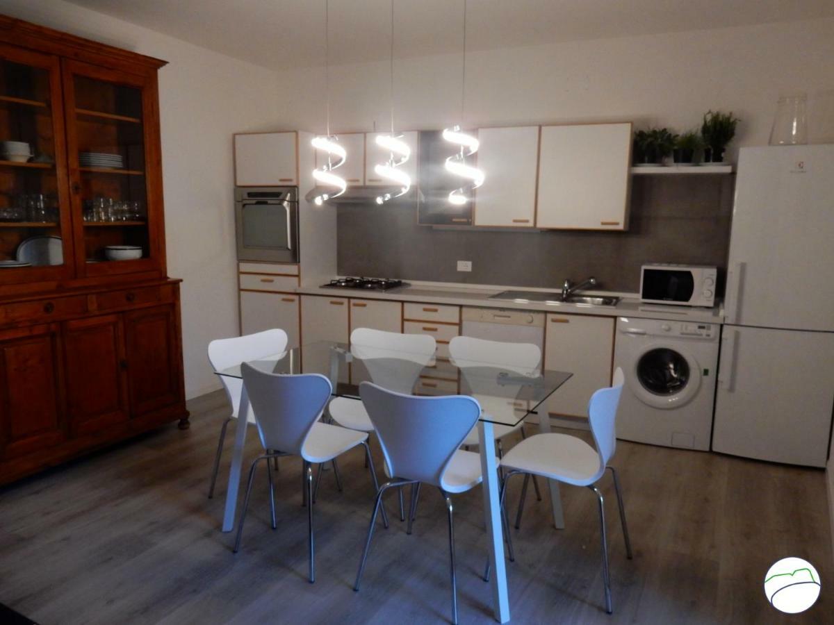 Casa Beatrice Garda Lägenhet Garda  Exteriör bild